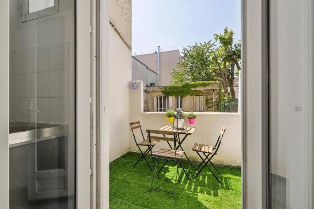 Cosy Studio With Terrace Retreat - Mp52a Appartamento Parigi